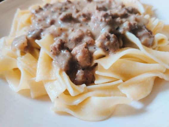 ground beef stroganoff, 30 minute meal, noodle dish