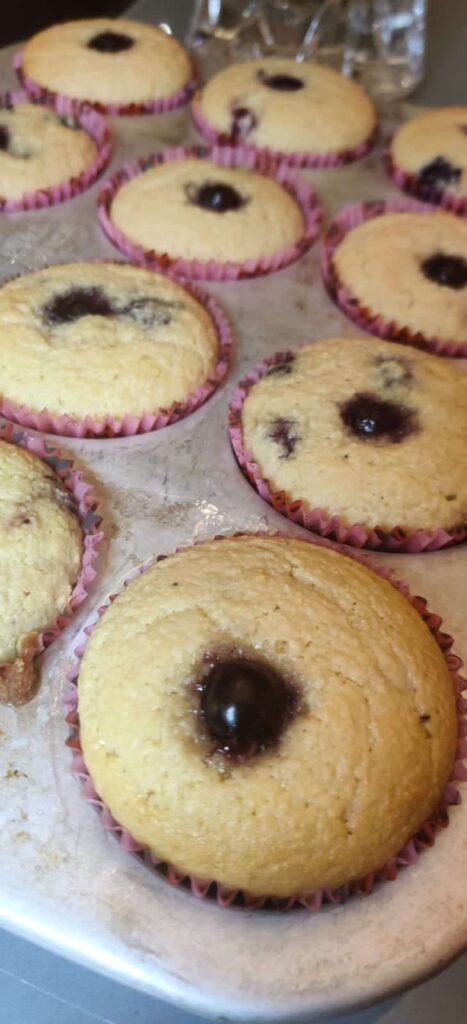 low carb, gluten free and sugar free keto blueberry muffins