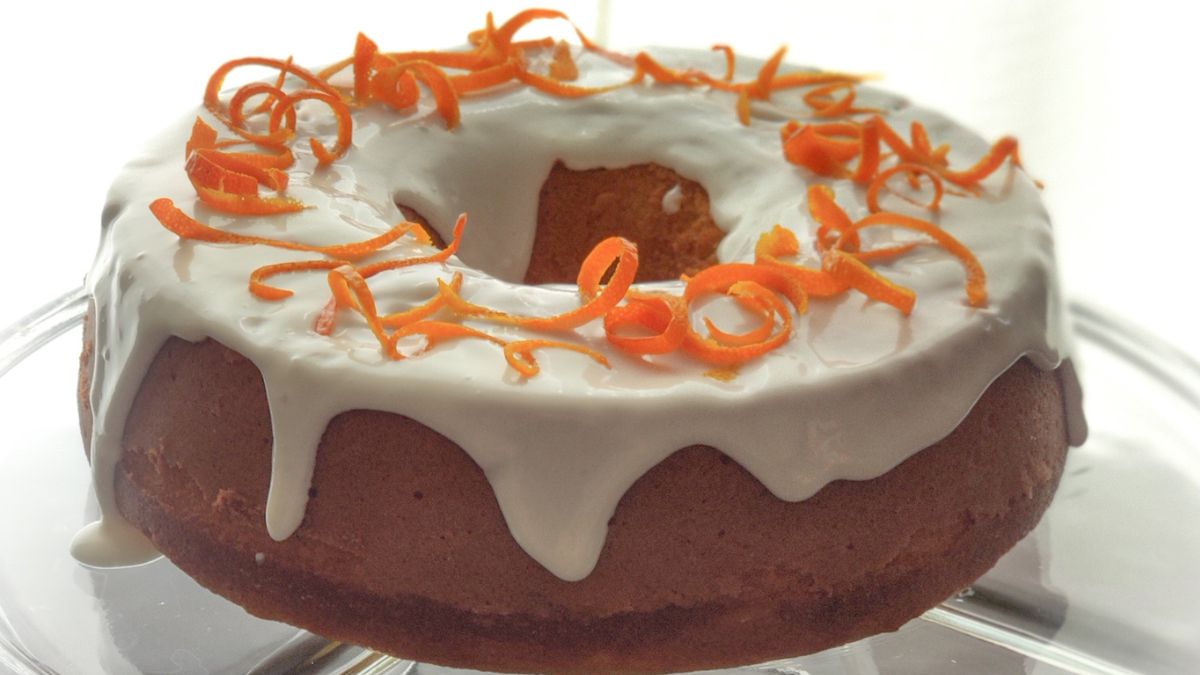 a whole orange bundt cake