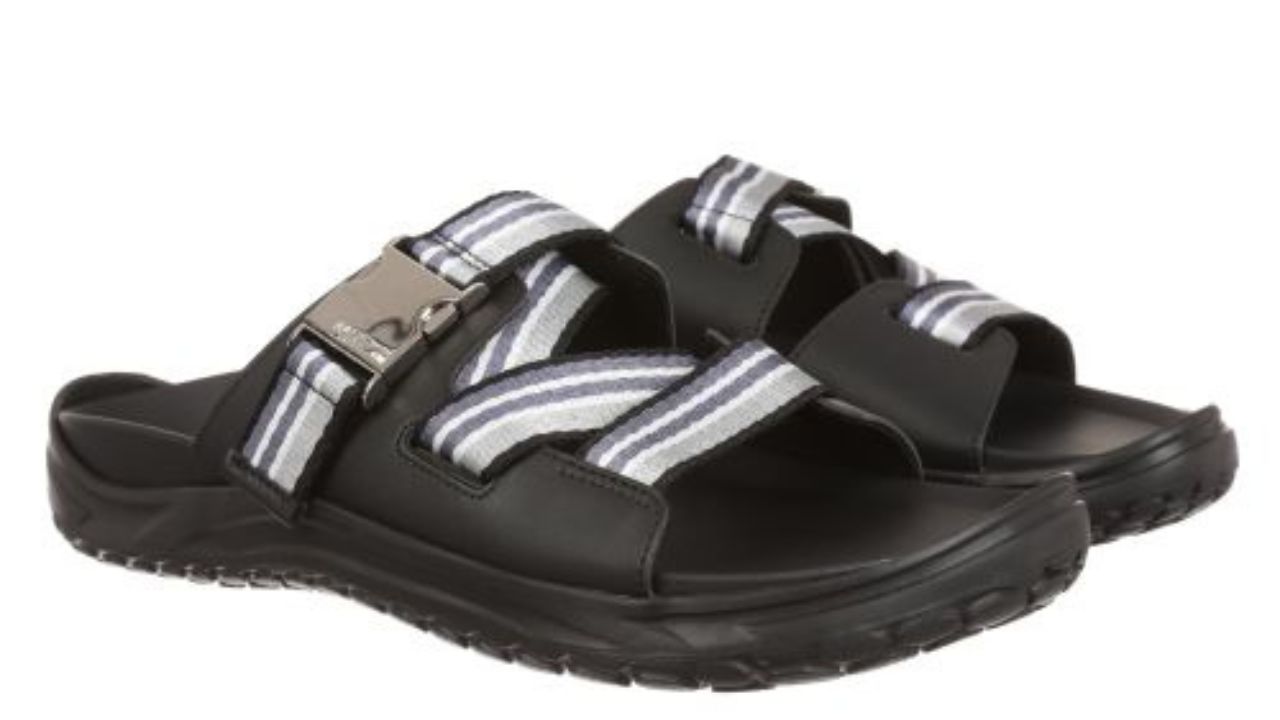 Nisui Recovery Sandals in black