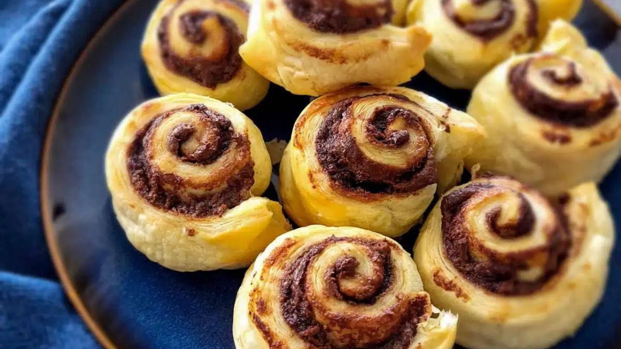 puff pastry nutella rolls
